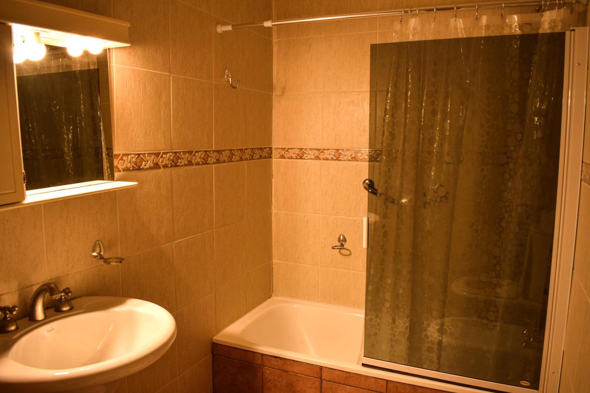 Le Chateau Bed & Breakfast *